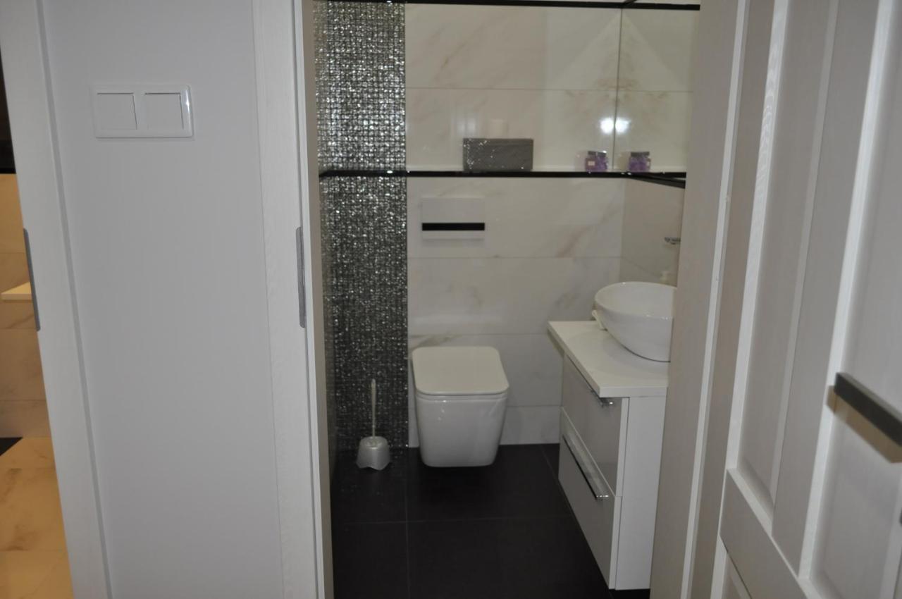 Apartament W Centrum Жельона Гора Екстериор снимка